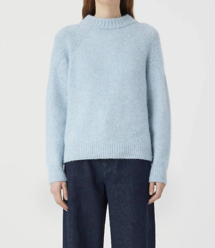 Crew Neck Long Sleeve Sweater In Blue Water