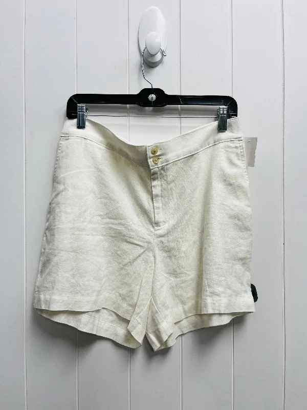 White Shorts Liz Claiborne, Size 10